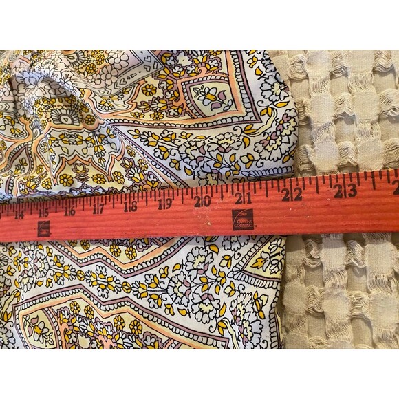 Lauren Conrad  Blouse Sz Large  Top Ruffled Neckline Sleeveless Spring Or Summer - Picture 8 of 10